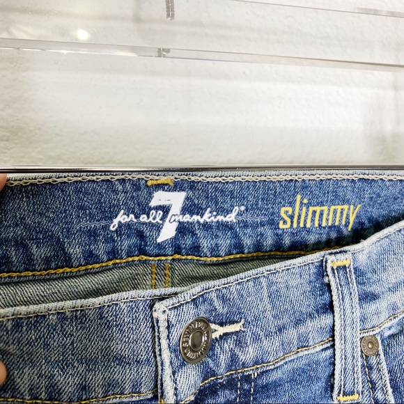NWOT 7 For All Mankind Slimmy Distressed Jeans - Picture 4 of 5